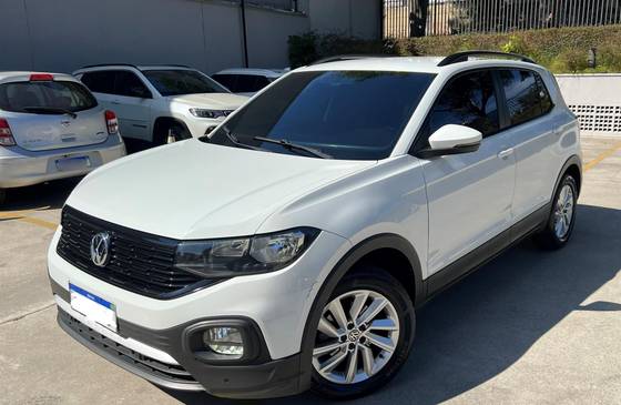 VOLKSWAGEN T-CROSS 1.0 200 TSI TOTAL FLEX AUTOMÁTICO VOLKSWAGEN T-CROSS 1.0 200 TSI TOTAL FLEX AUTOMÁTICO